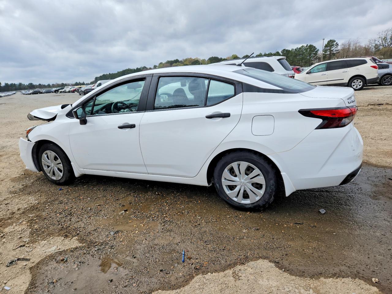 Nissan Versa S