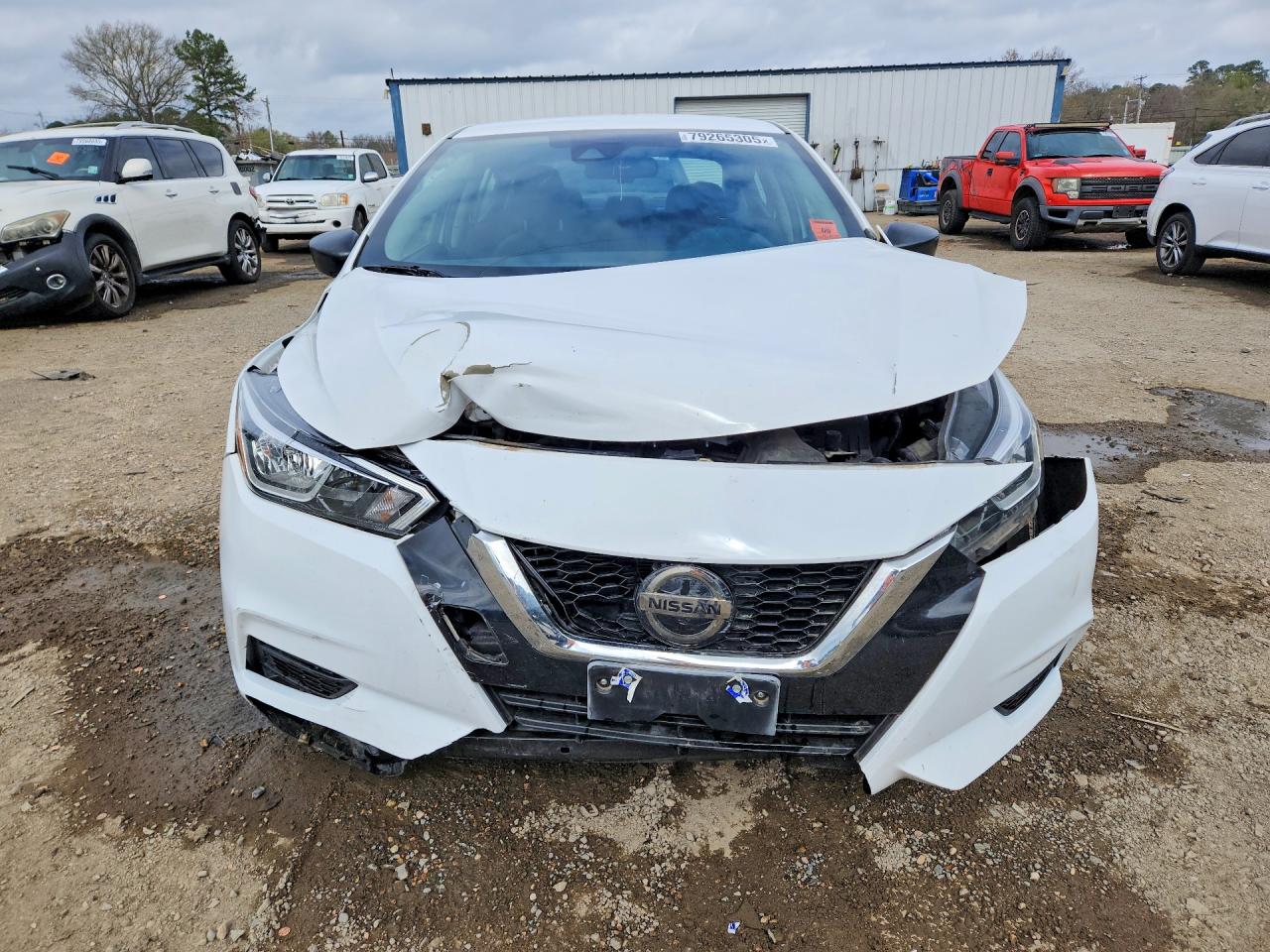 Nissan Versa S