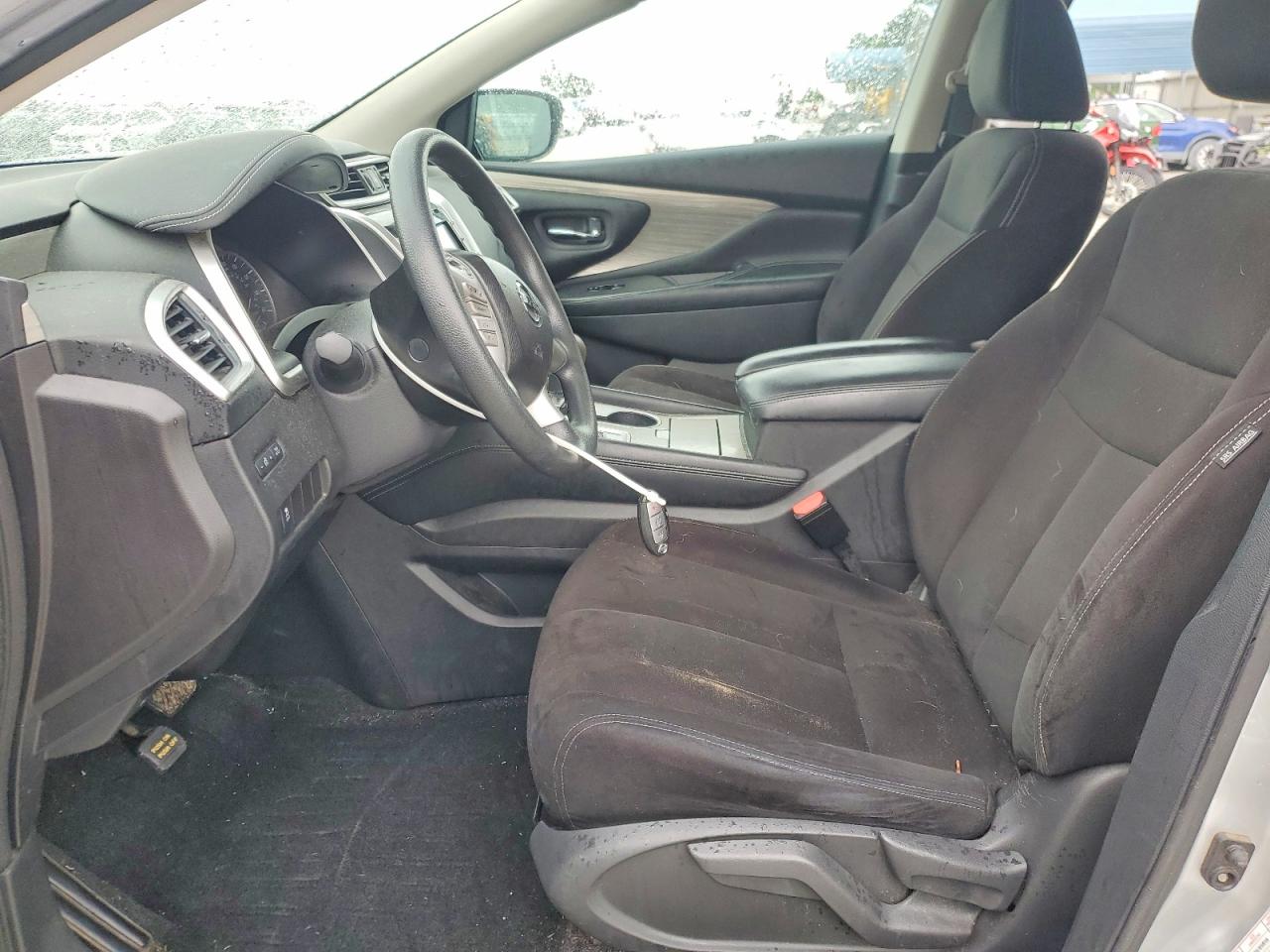 Nissan Murano S