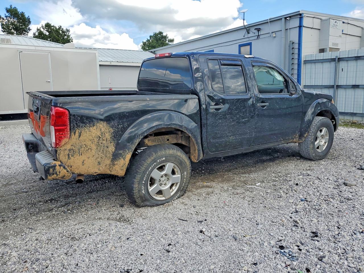 Nissan Frontier S