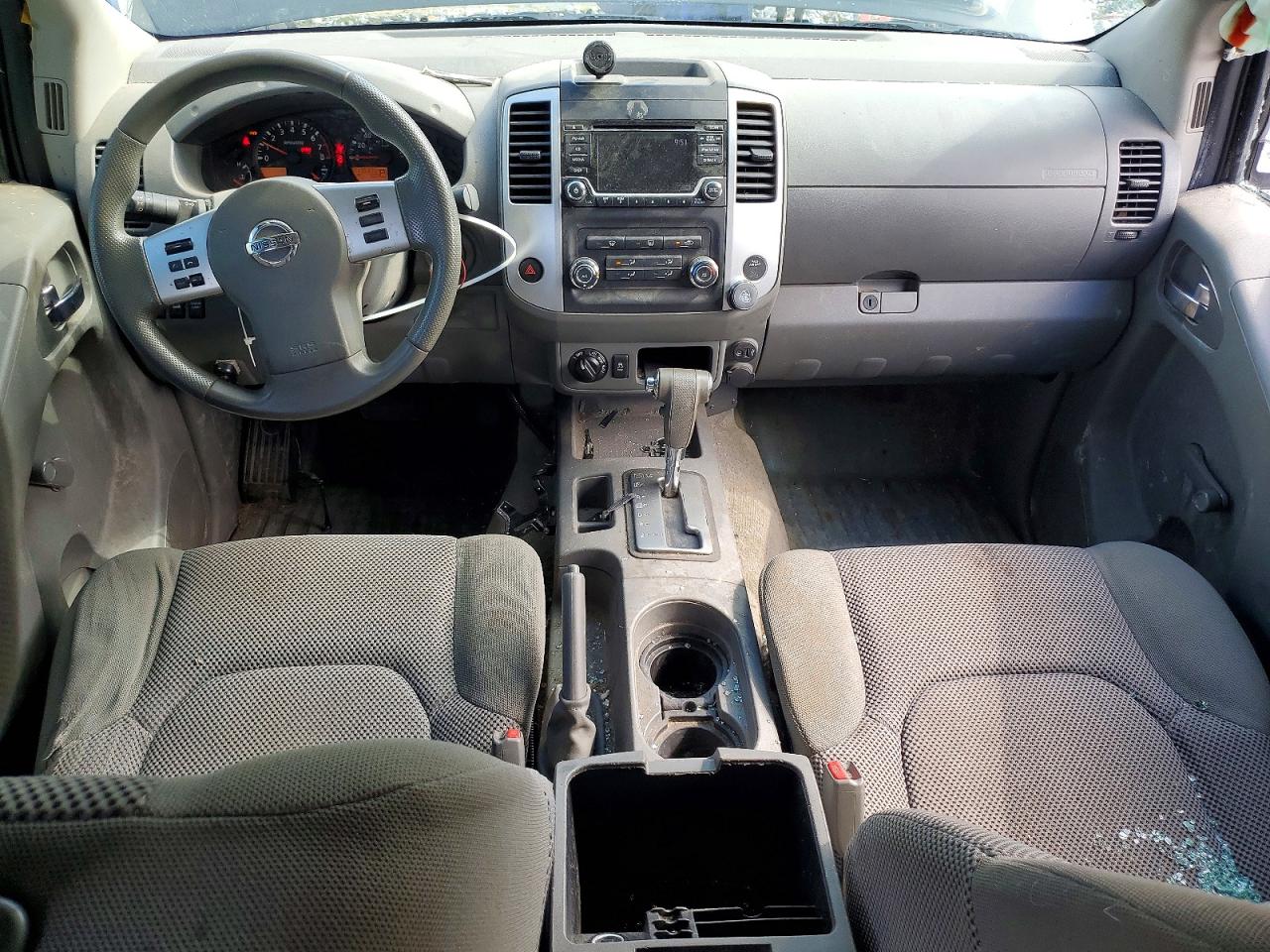 Nissan Frontier S