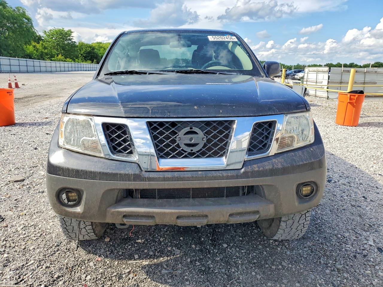 Nissan Frontier S