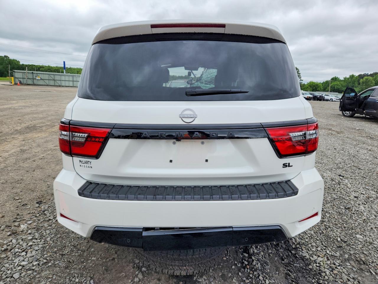 Nissan Armada Sl