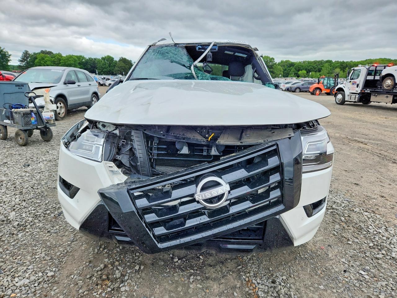 Nissan Armada Sl