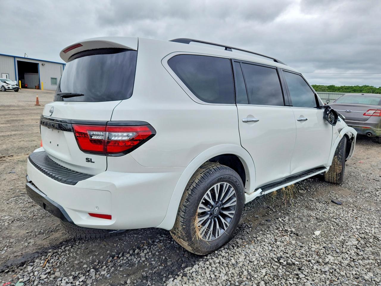 Nissan Armada Sl