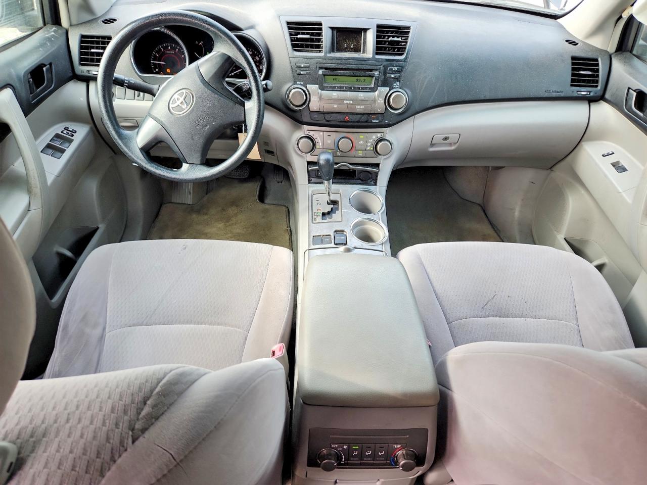 Toyota Highlander Base
