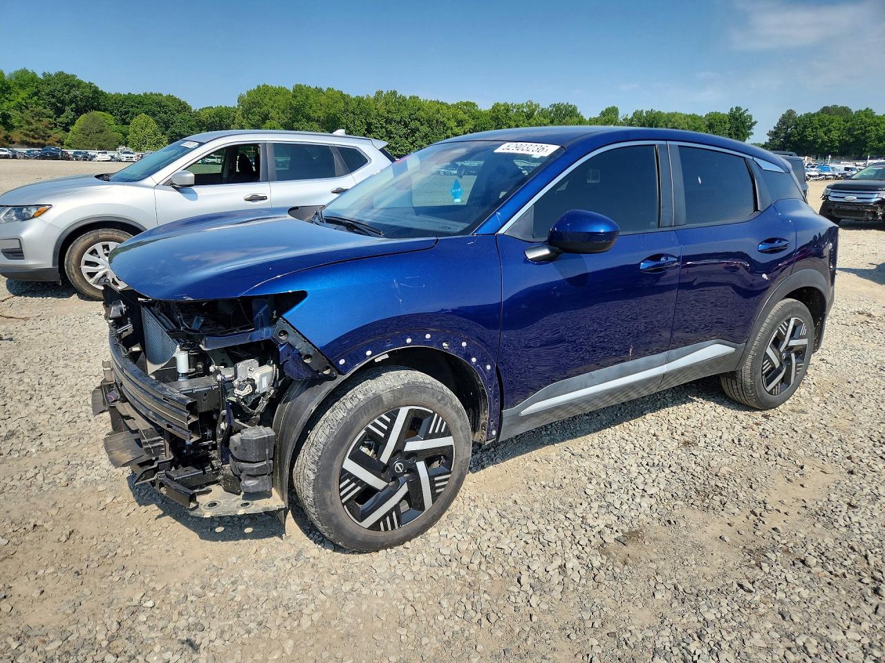 Salvage Nissan Kicks Image