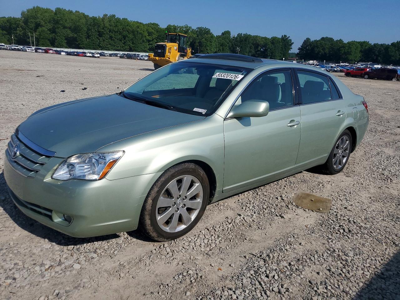 Salvage Toyota Avalon Image