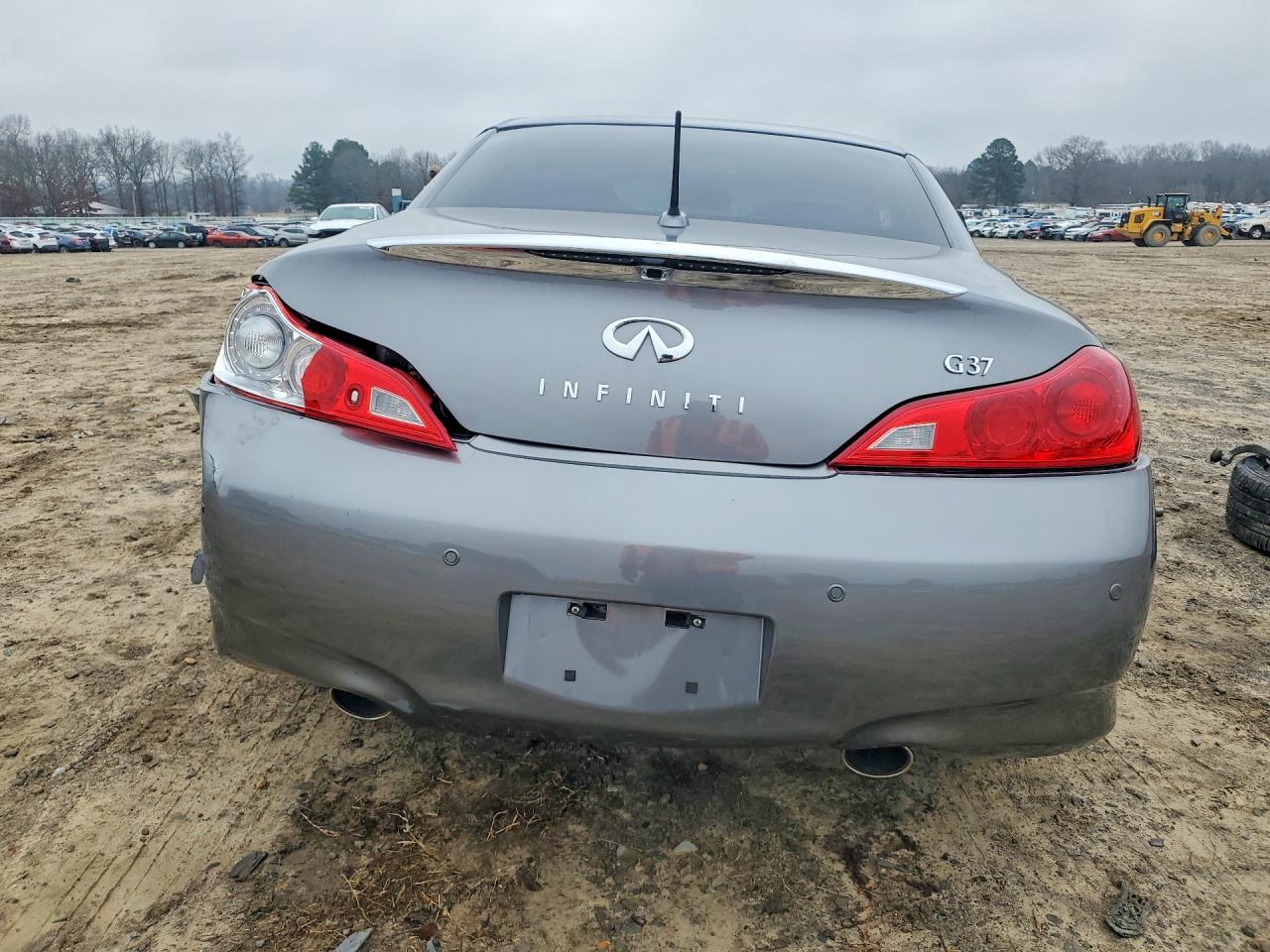 INFINITI G37 Conver Base