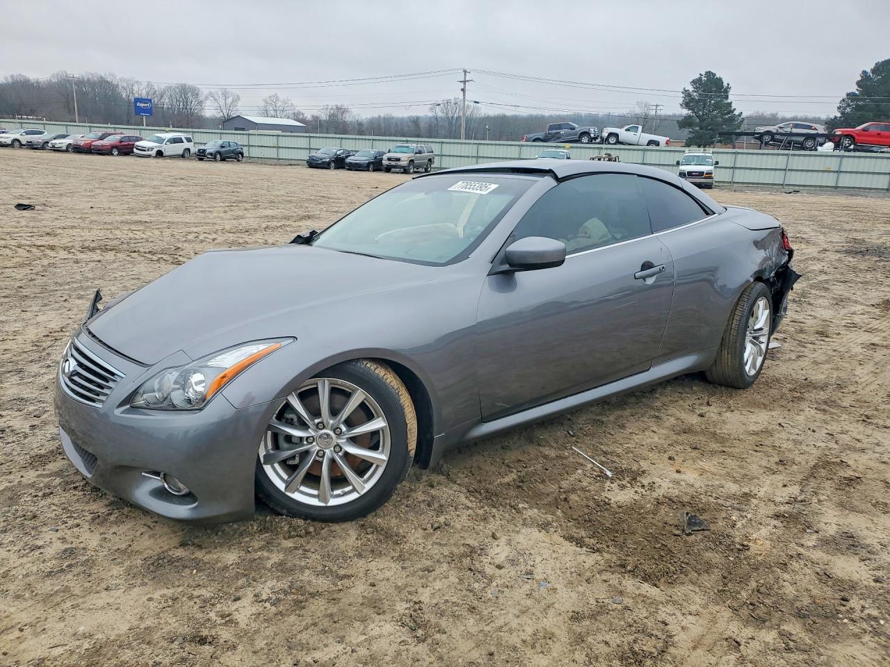 Salvage INFINITI G37 Image