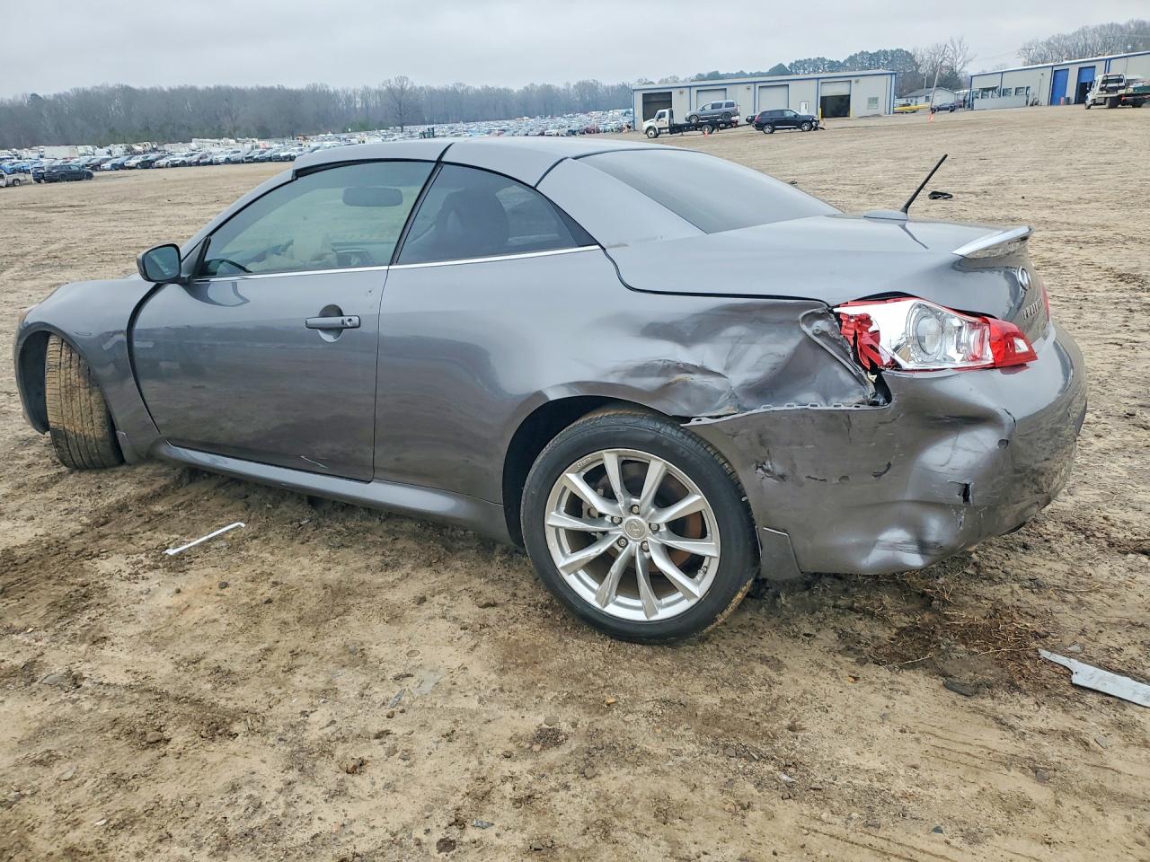 INFINITI G37 Conver Base