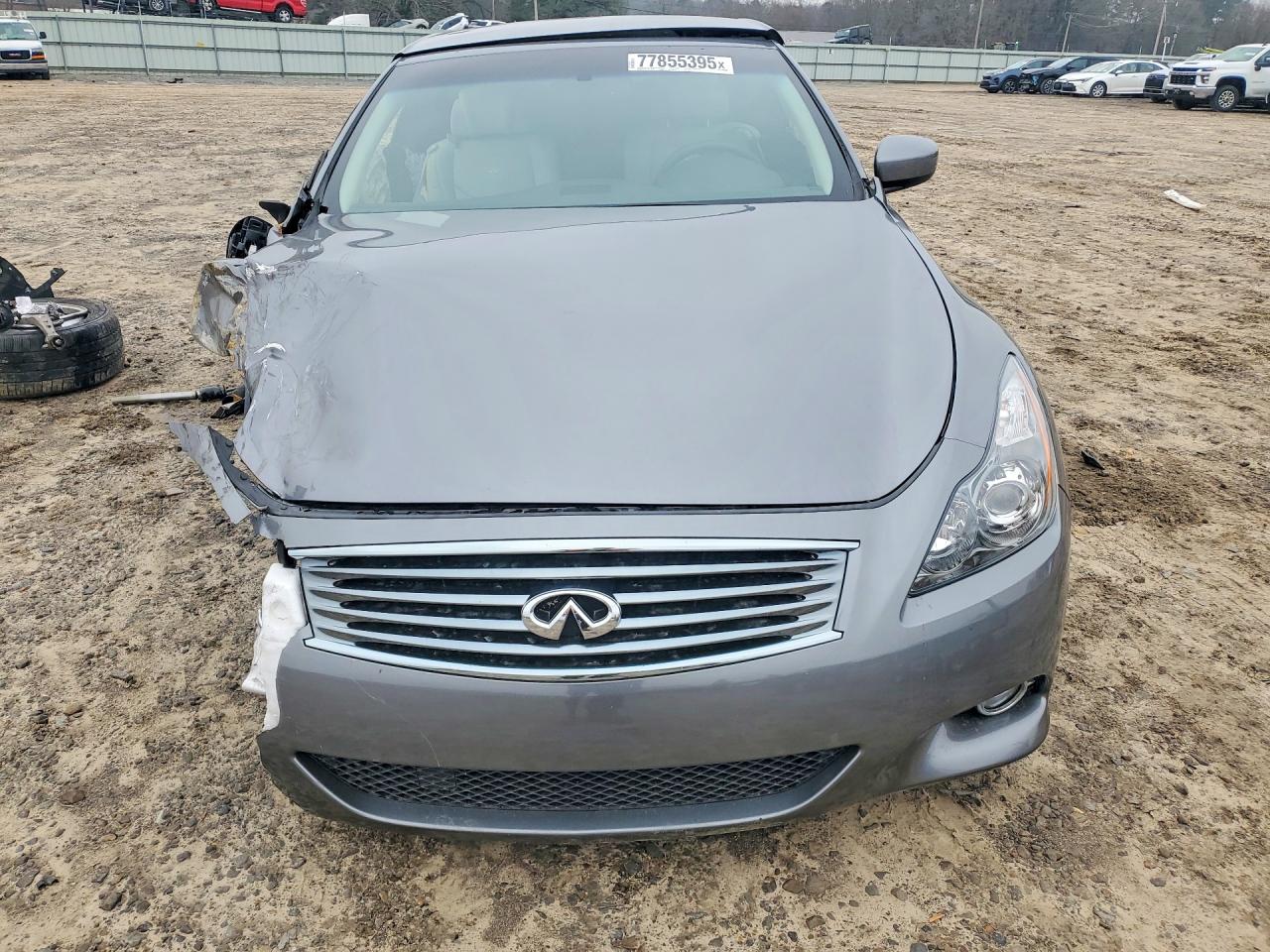 INFINITI G37 Conver Base