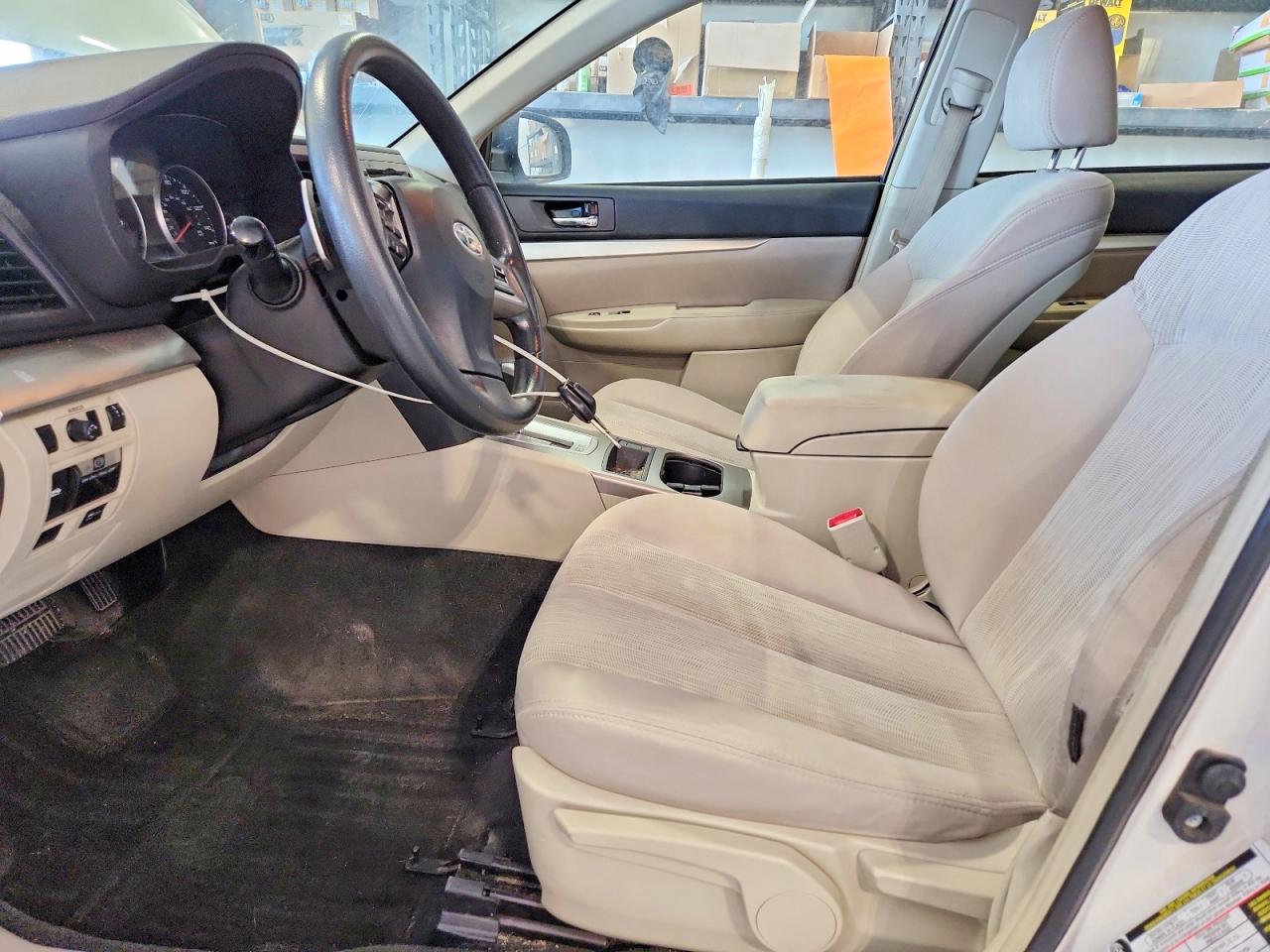 Subaru Outback 2.5i