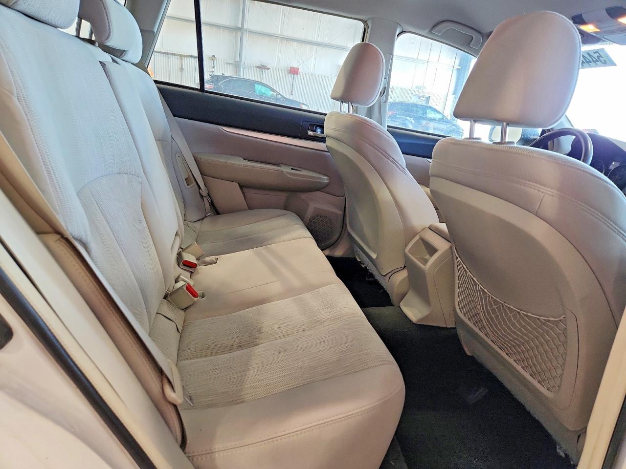 Subaru Outback 2.5i