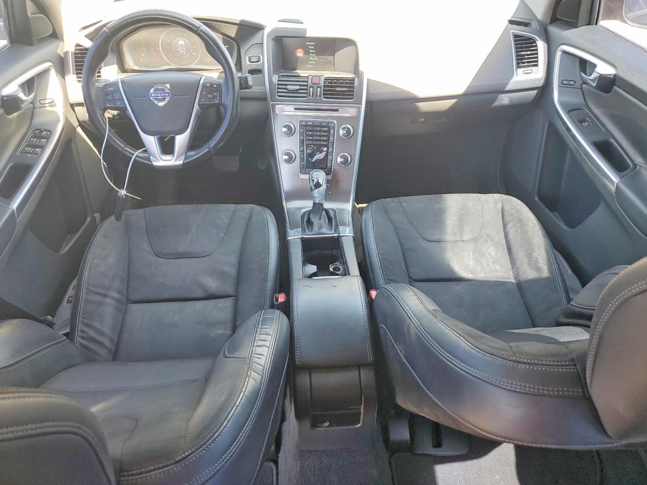 Volvo XC60 T5