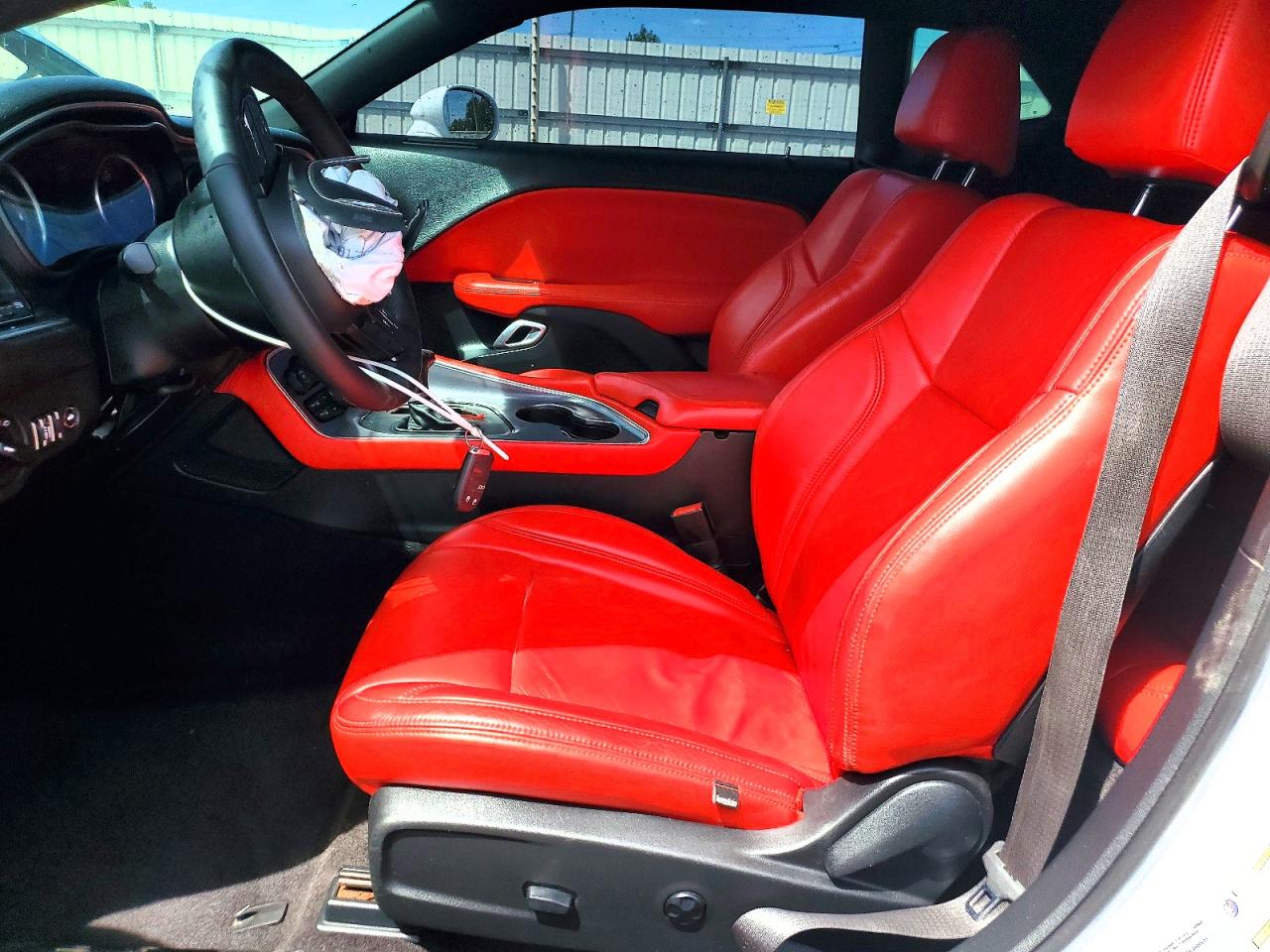 Dodge Challenger Sxt