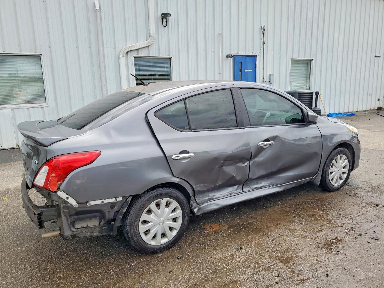 Nissan Versa 1.6 Sv