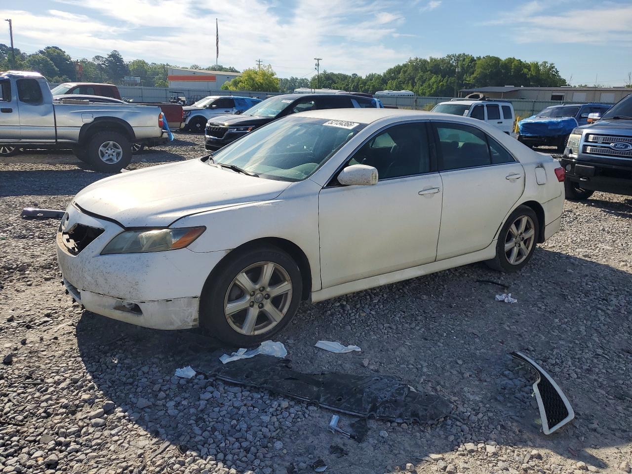 Salvage Toyota Camry Image