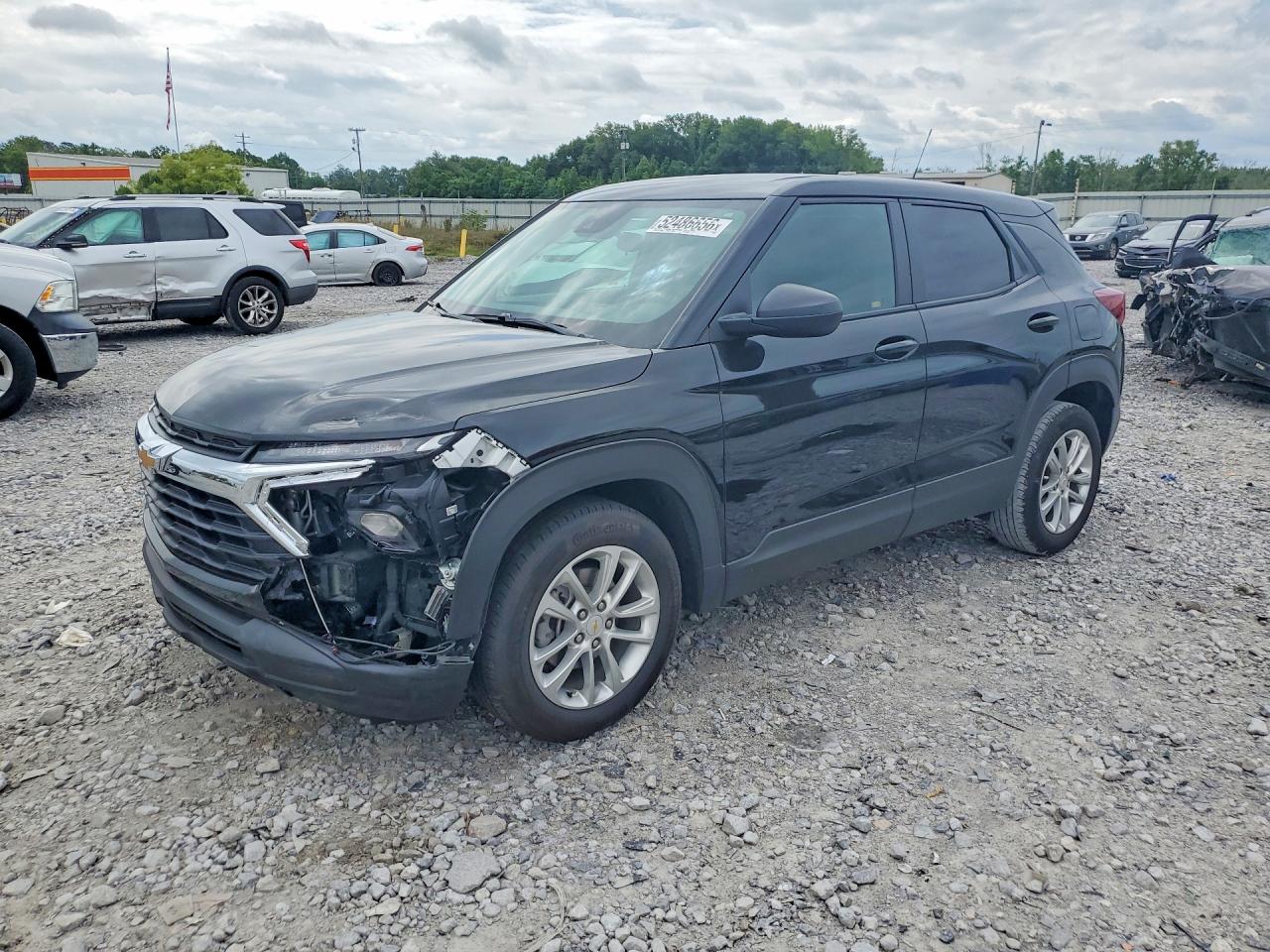Salvage Chevrolet Trailblazer Image