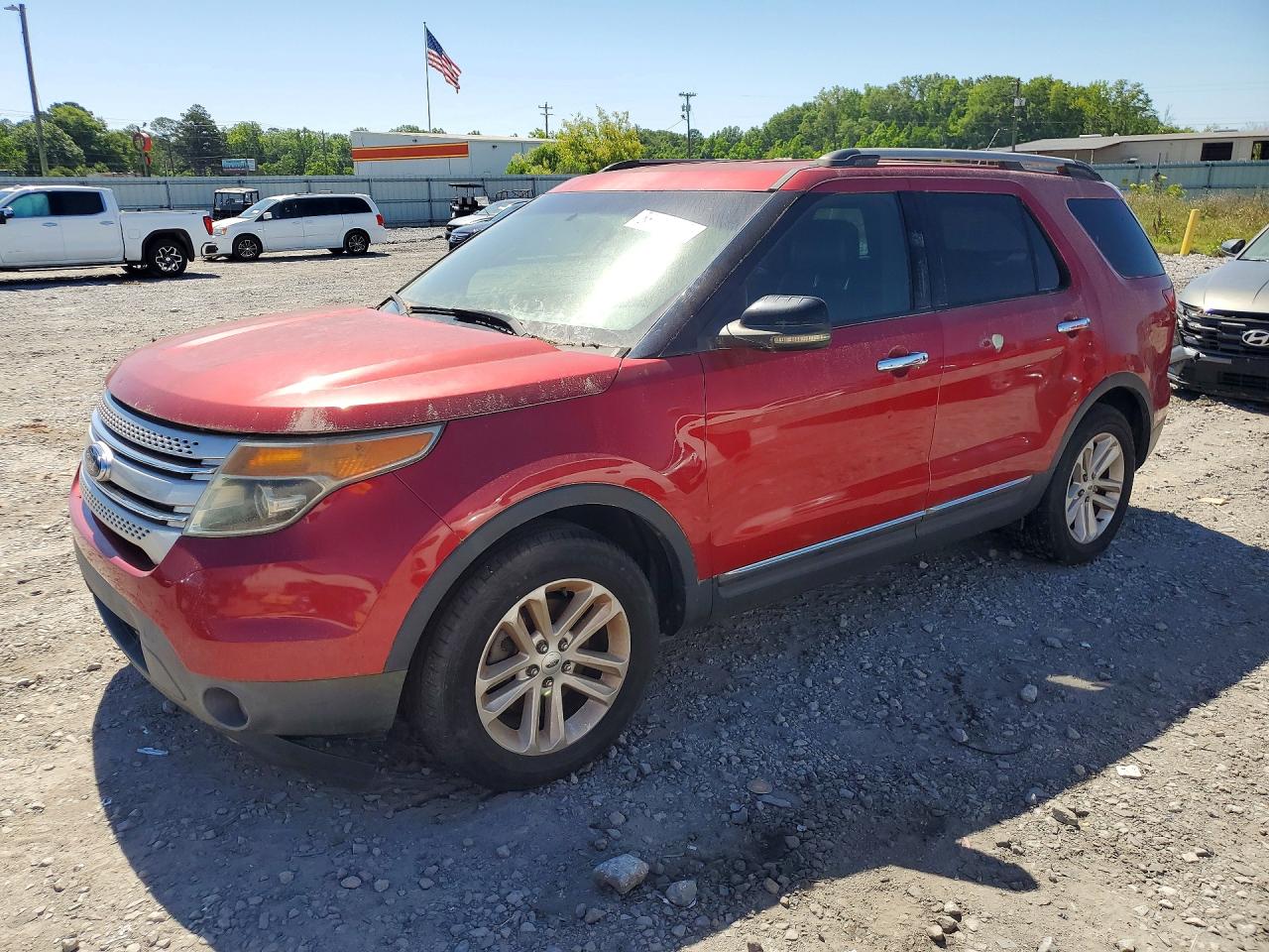 Salvage Ford Explorer Image