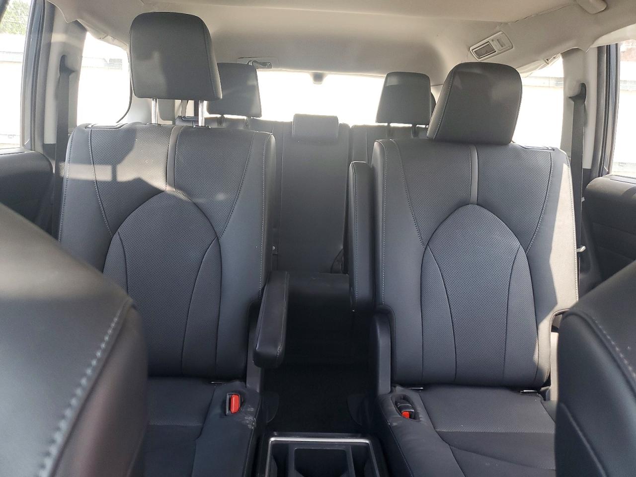 Toyota Grand High Platinum