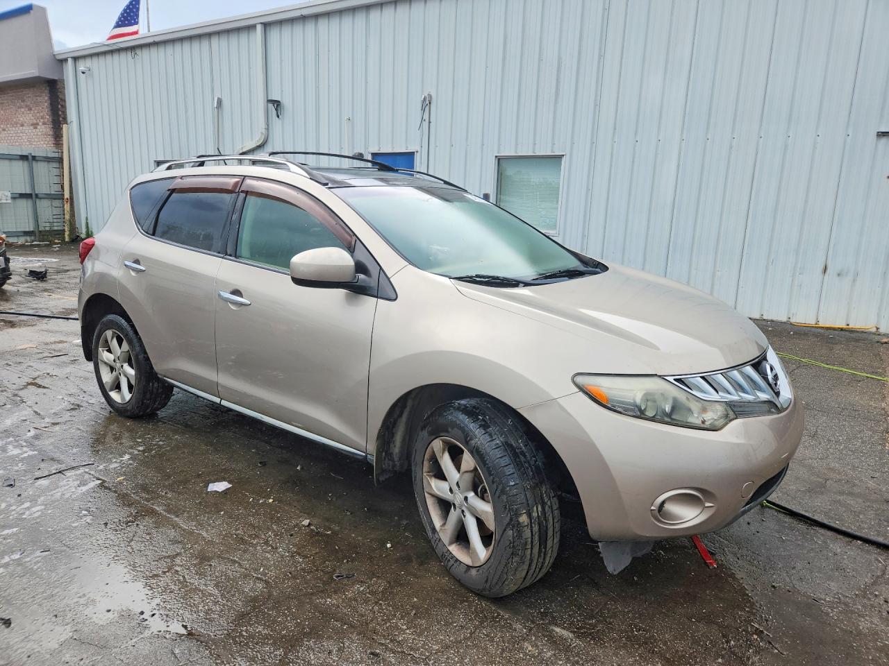 Nissan Murano S