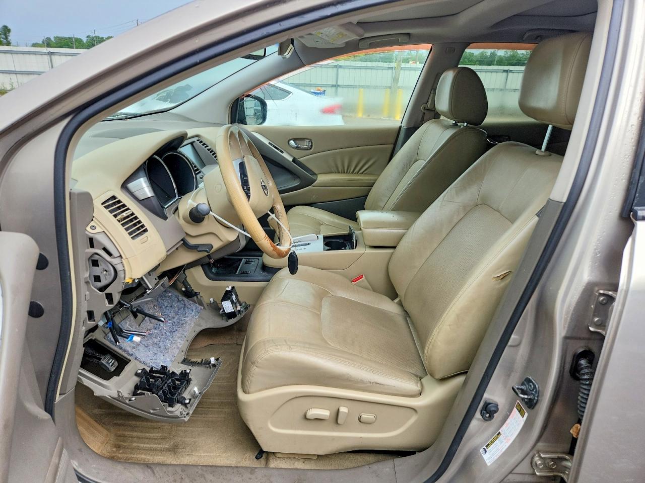 Nissan Murano S