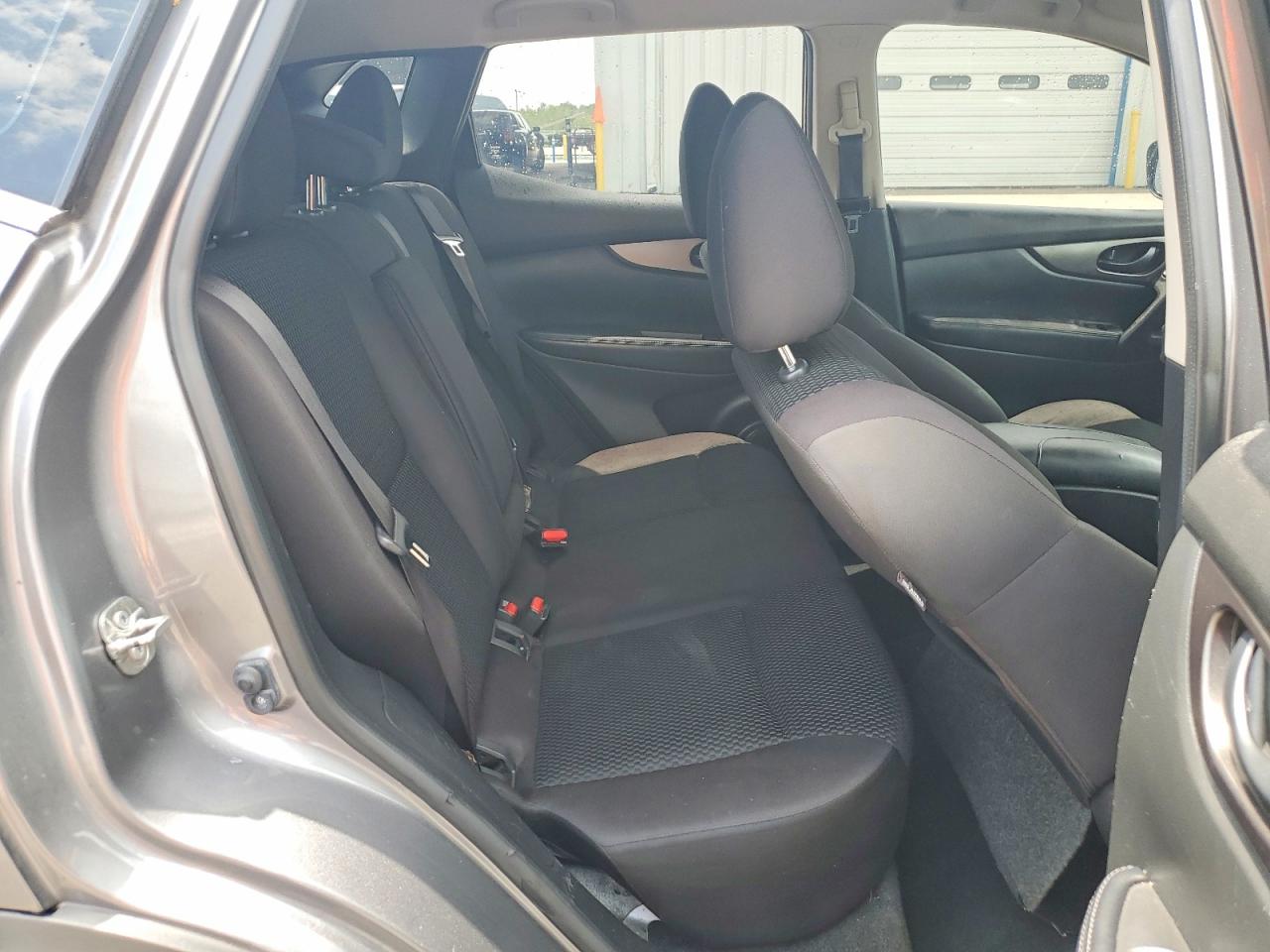 Nissan Rogue S
