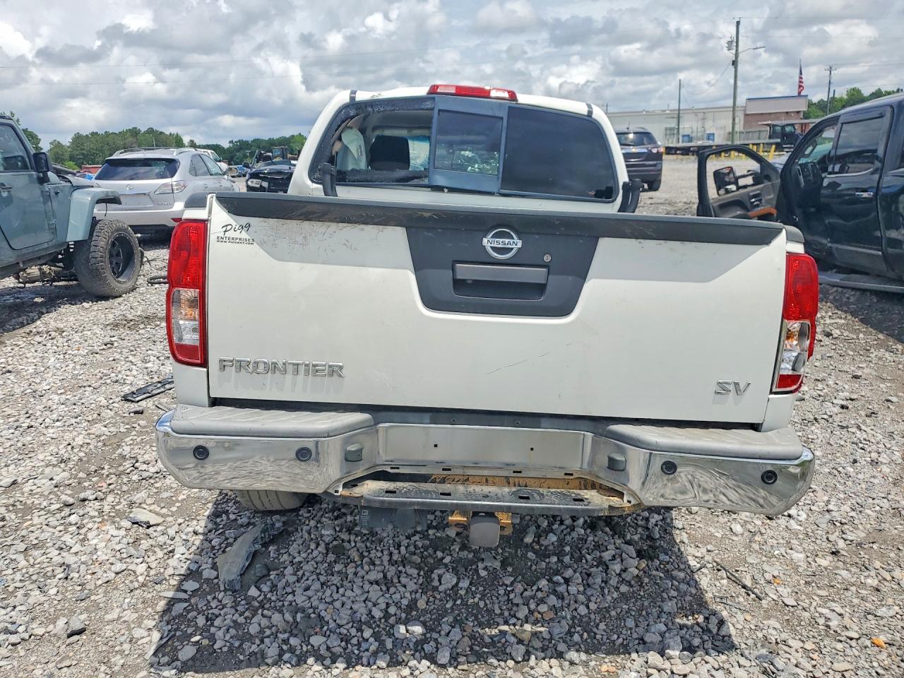Nissan Frontier S
