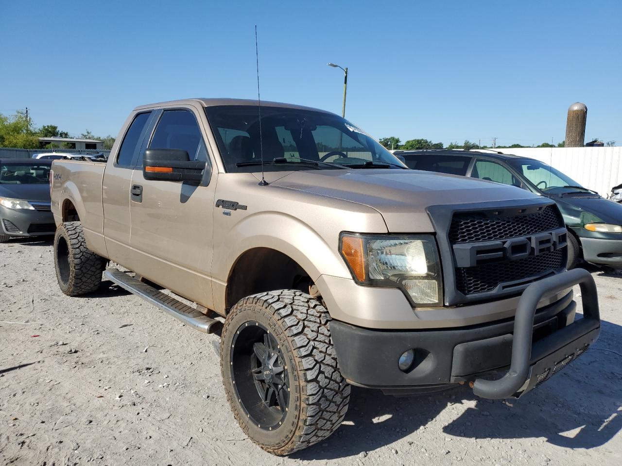 Ford F-150 Super Cab