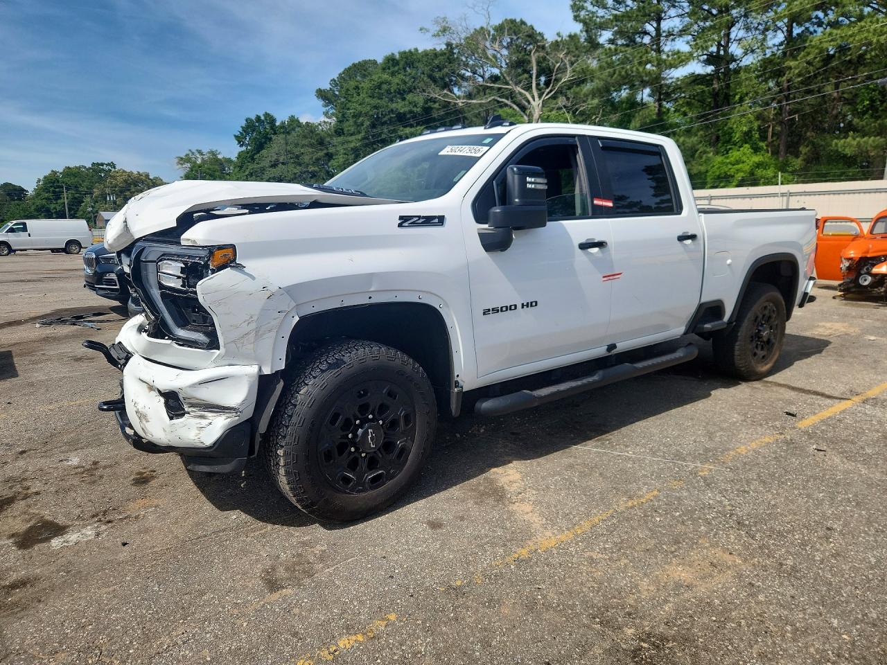 Salvage Chevrolet Silverado Image