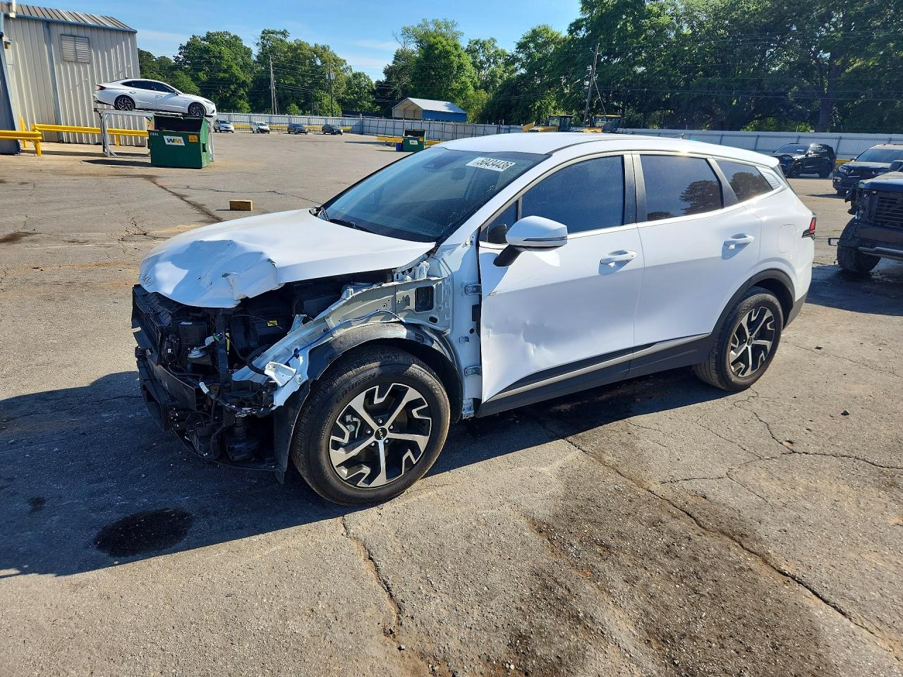 Salvage Kia Sportage Image