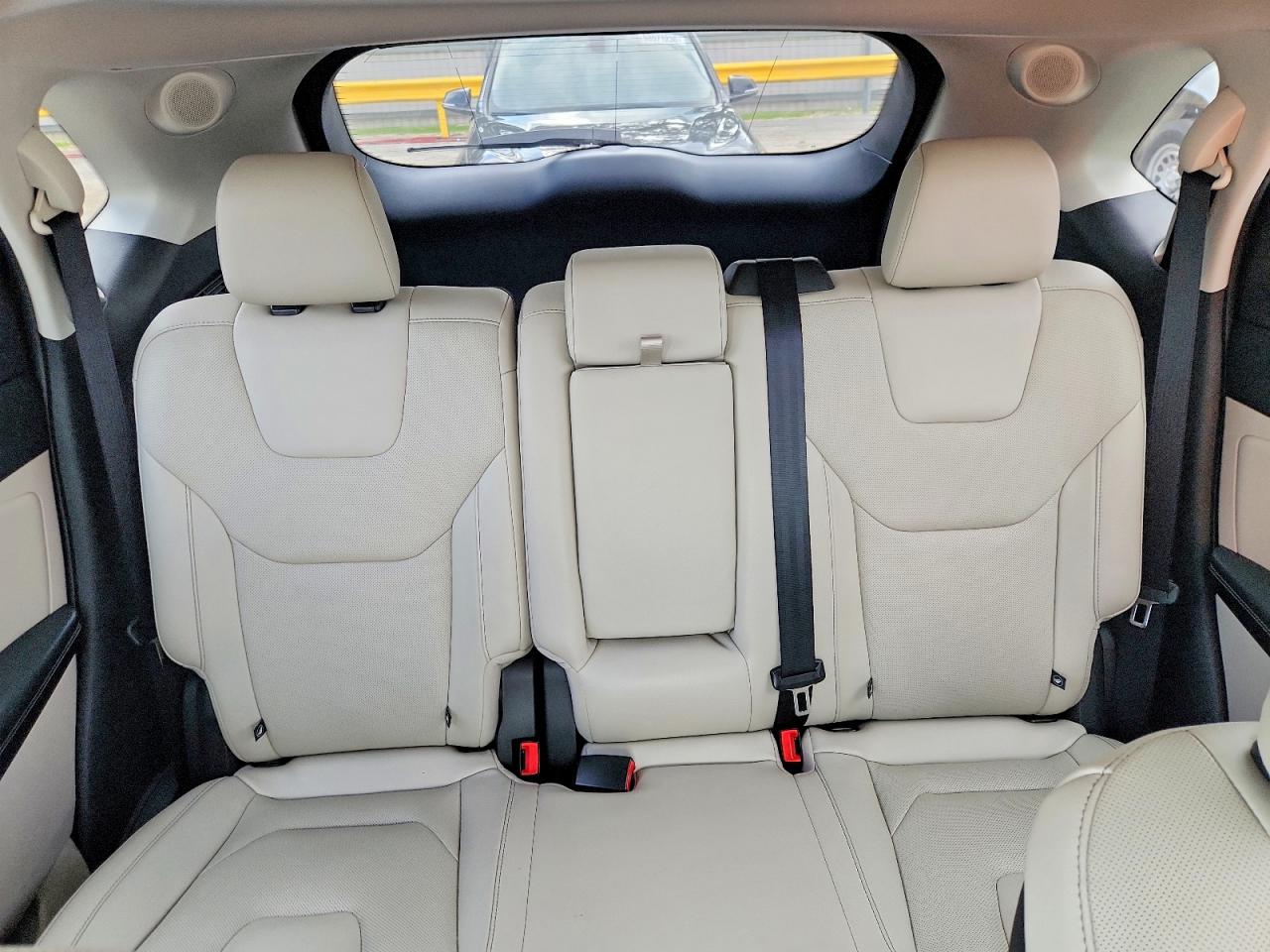 Ford Edge Titanium