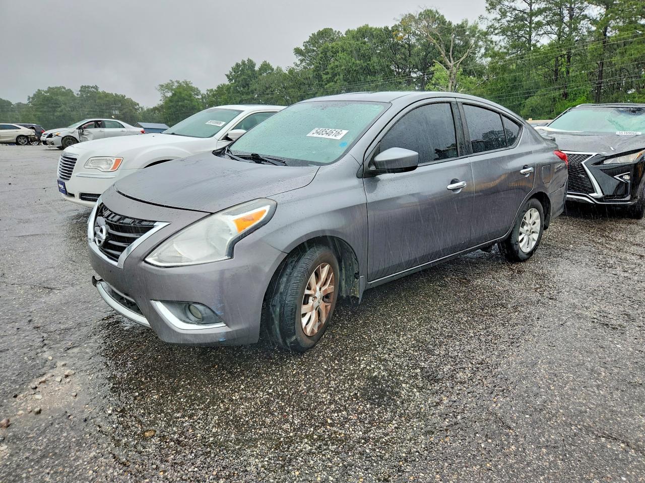 Salvage Nissan Versa Image