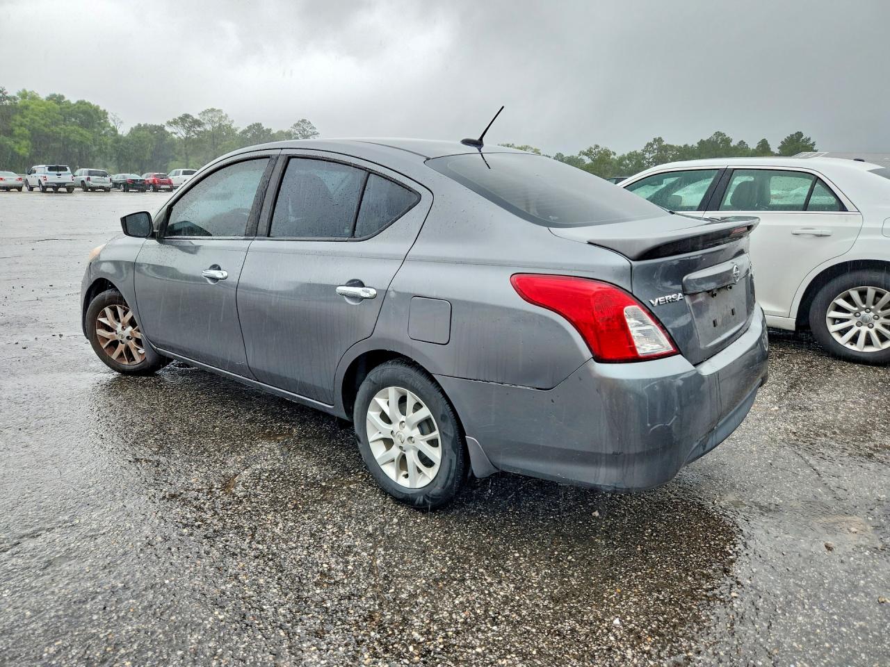 Nissan Versa 1.6 S