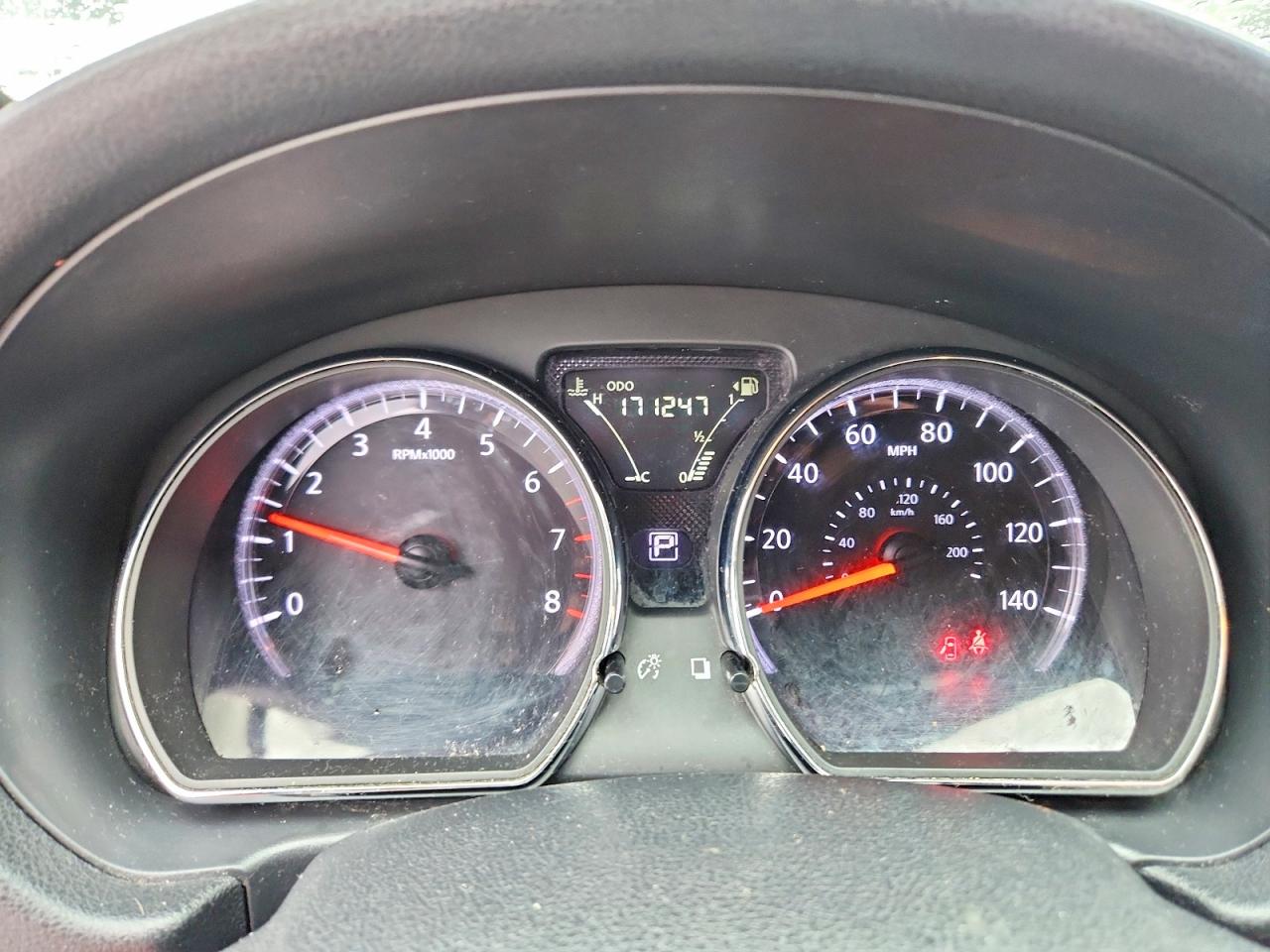 Nissan Versa 1.6 S