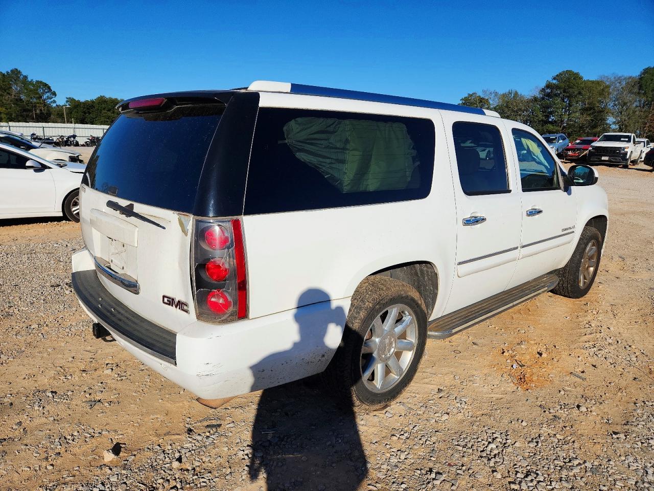 GMC Yukon Denali