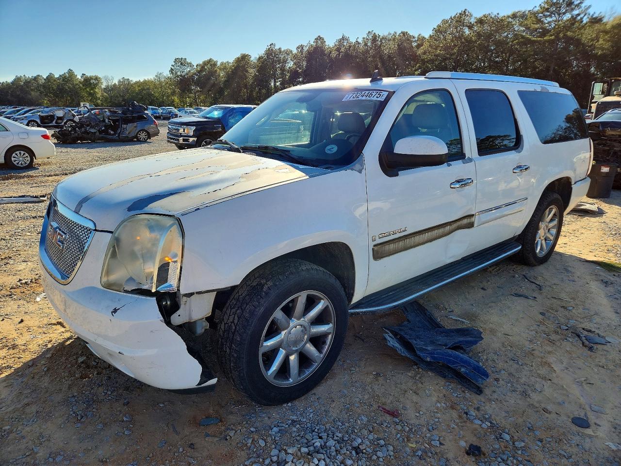 Salvage GMC Yukon Image