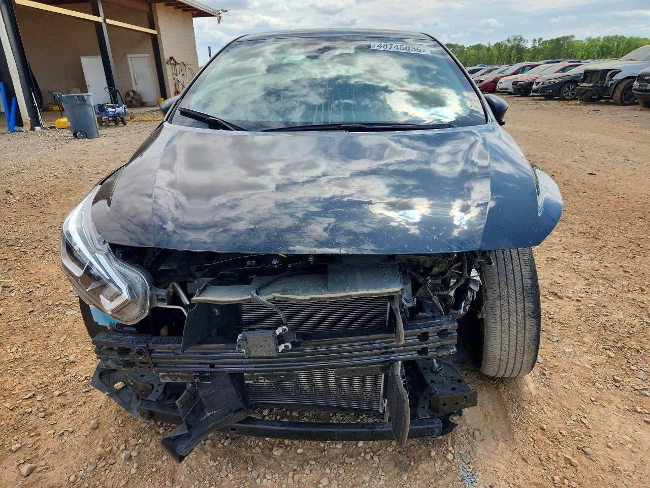 Nissan Versa S