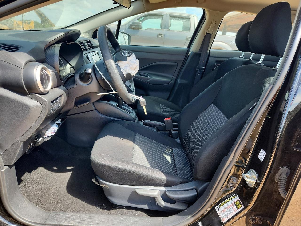 Nissan Versa S