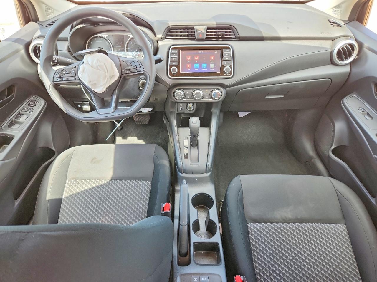Nissan Versa S