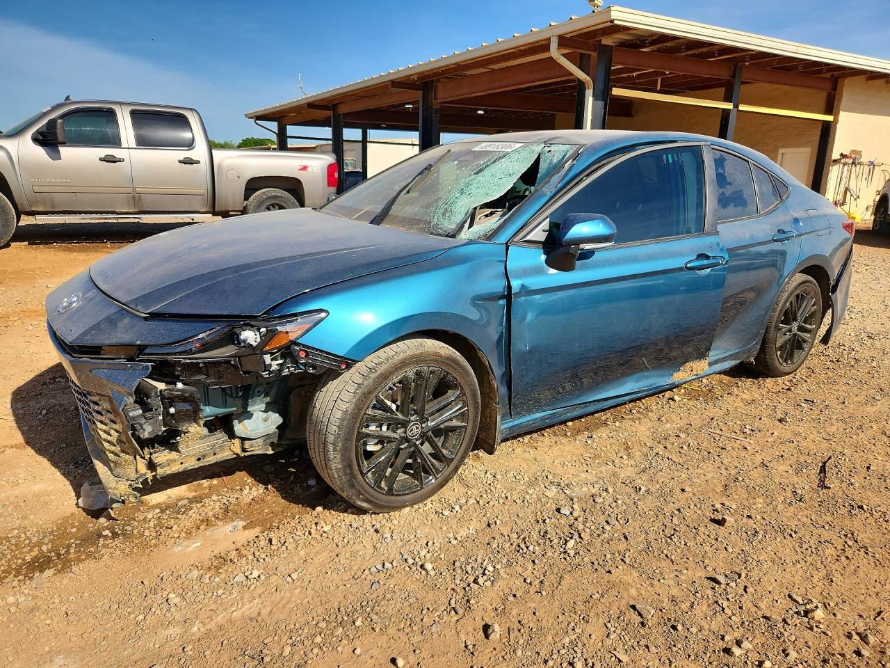 Salvage Toyota Camry Image