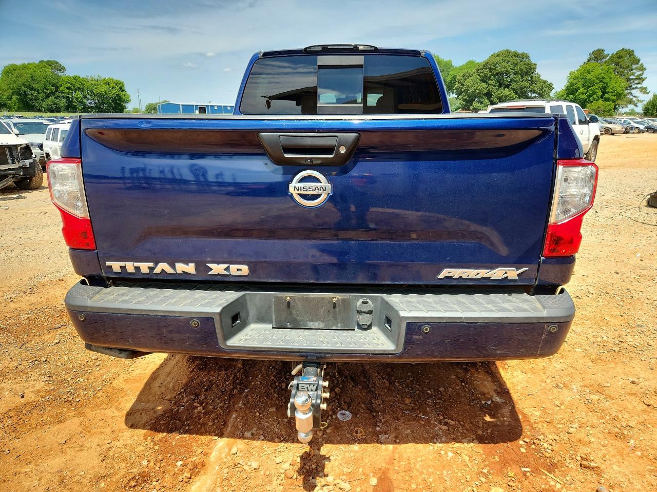 Nissan Titan Pro-4x