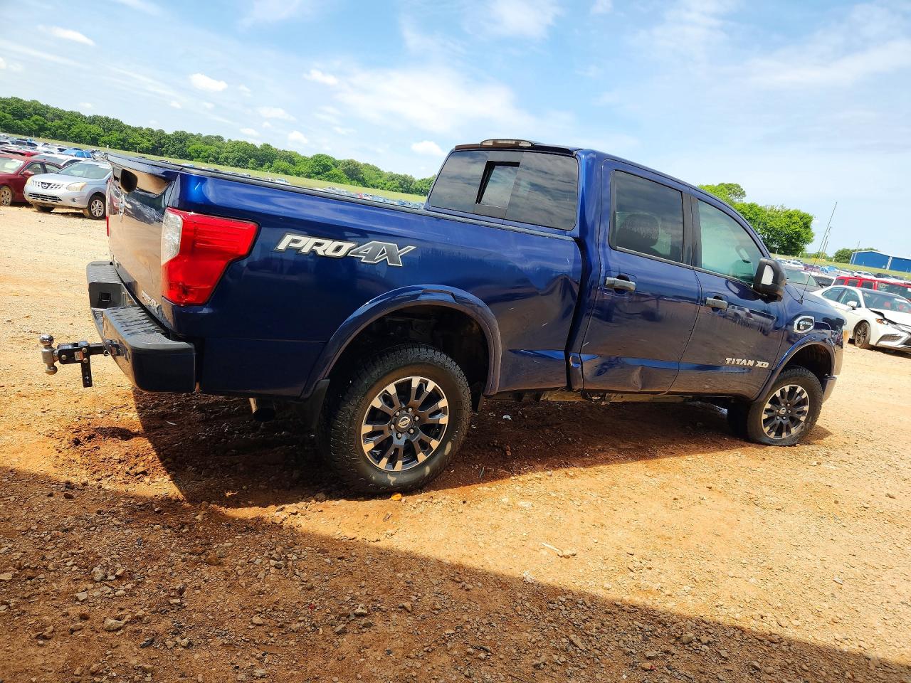 Nissan Titan Pro-4x
