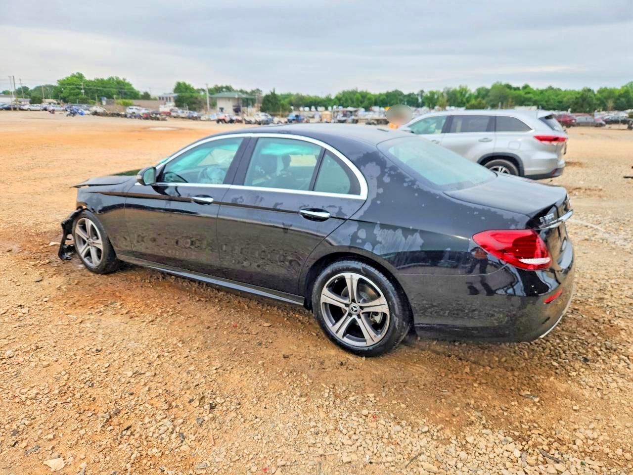 Mercedes-Benz E-Class 300 4matic