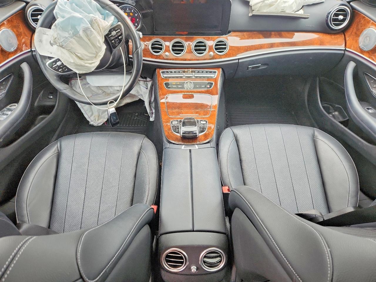 Mercedes-Benz E-Class 300 4matic