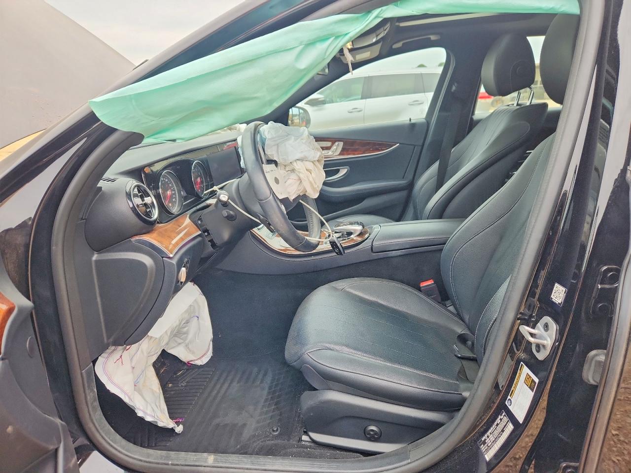 Mercedes-Benz E-Class 300 4matic