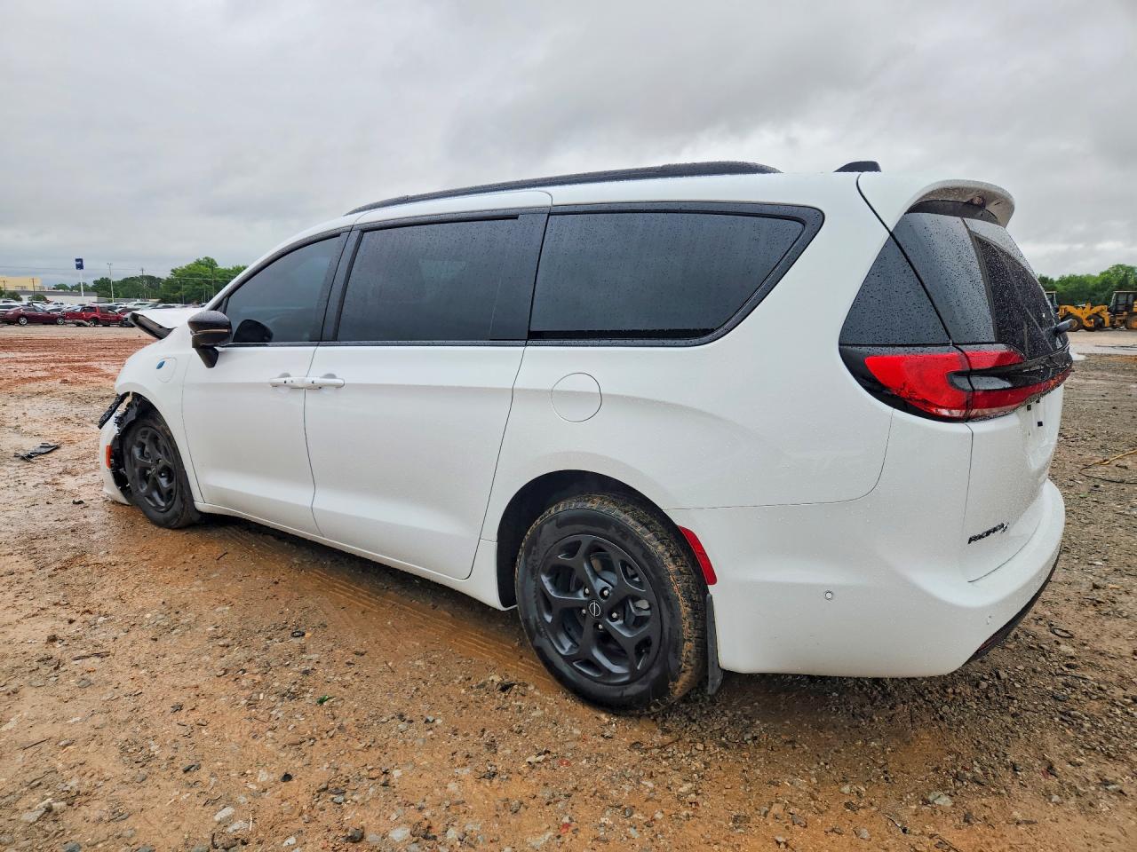 Chrysler Pacifica Hybrid Select