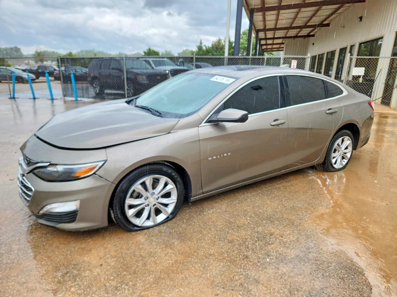 Salvage Chevrolet Malibu Image