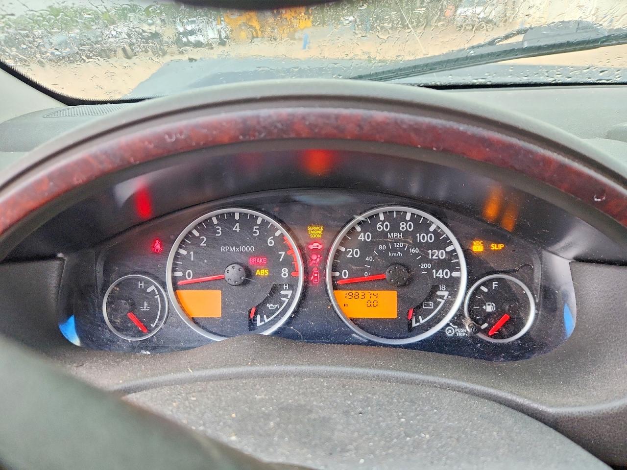 Nissan Pathfinder S